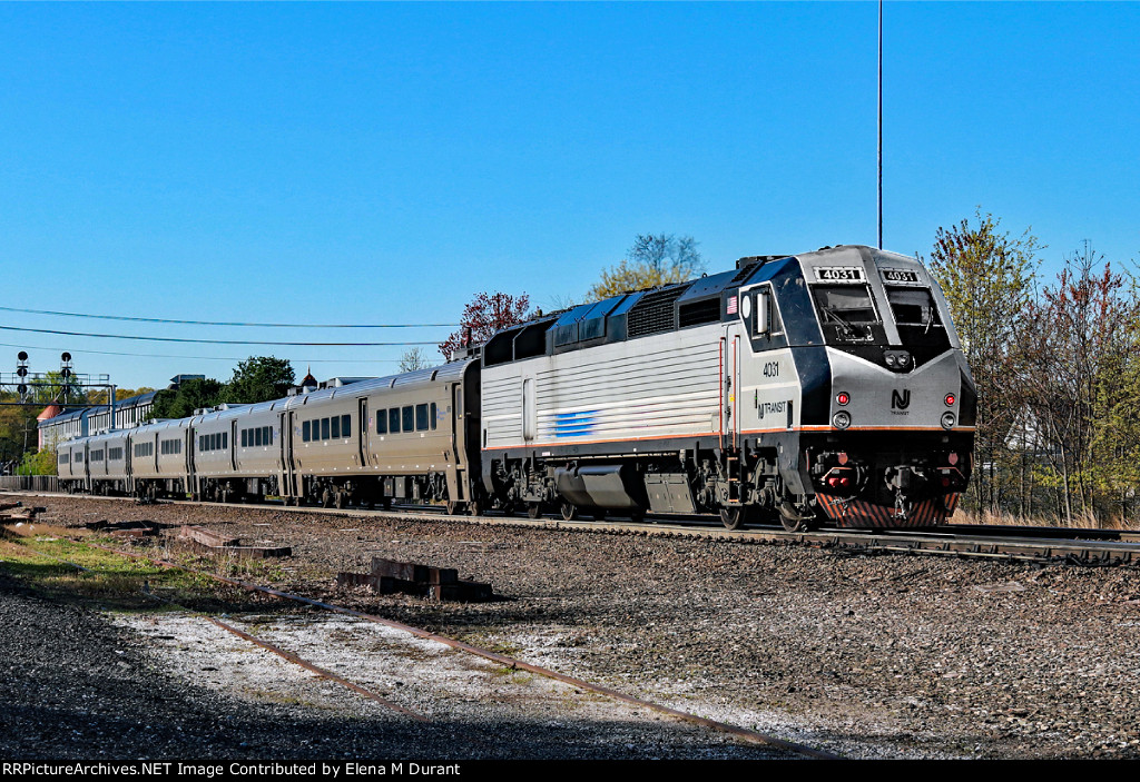 NJT 4031 on train 1158